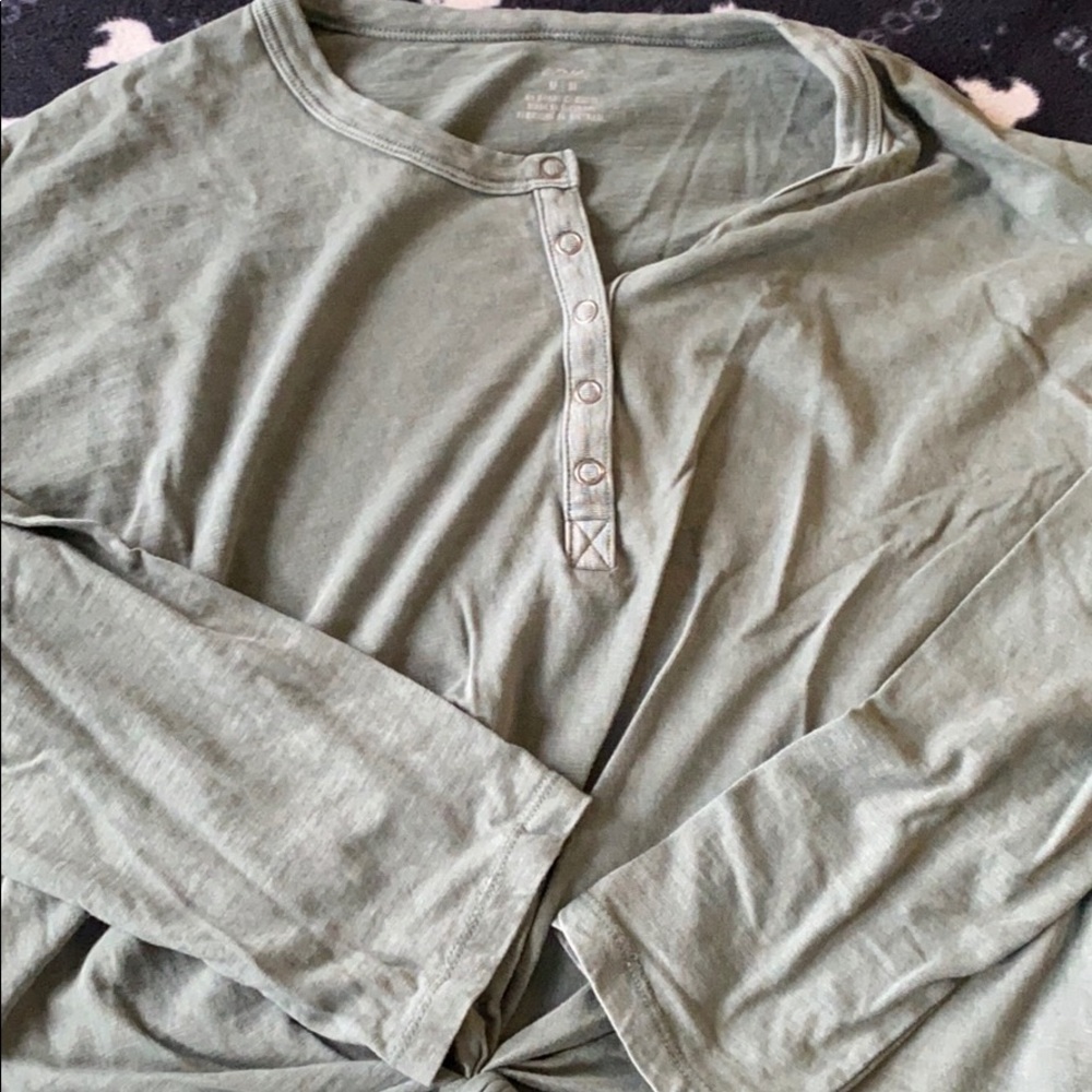American eagle long sleeve
